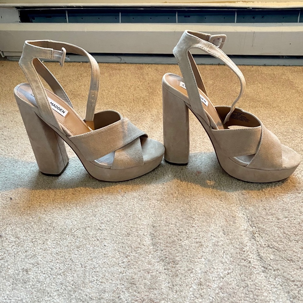 Like NEW Steve Madden Jodi Heels